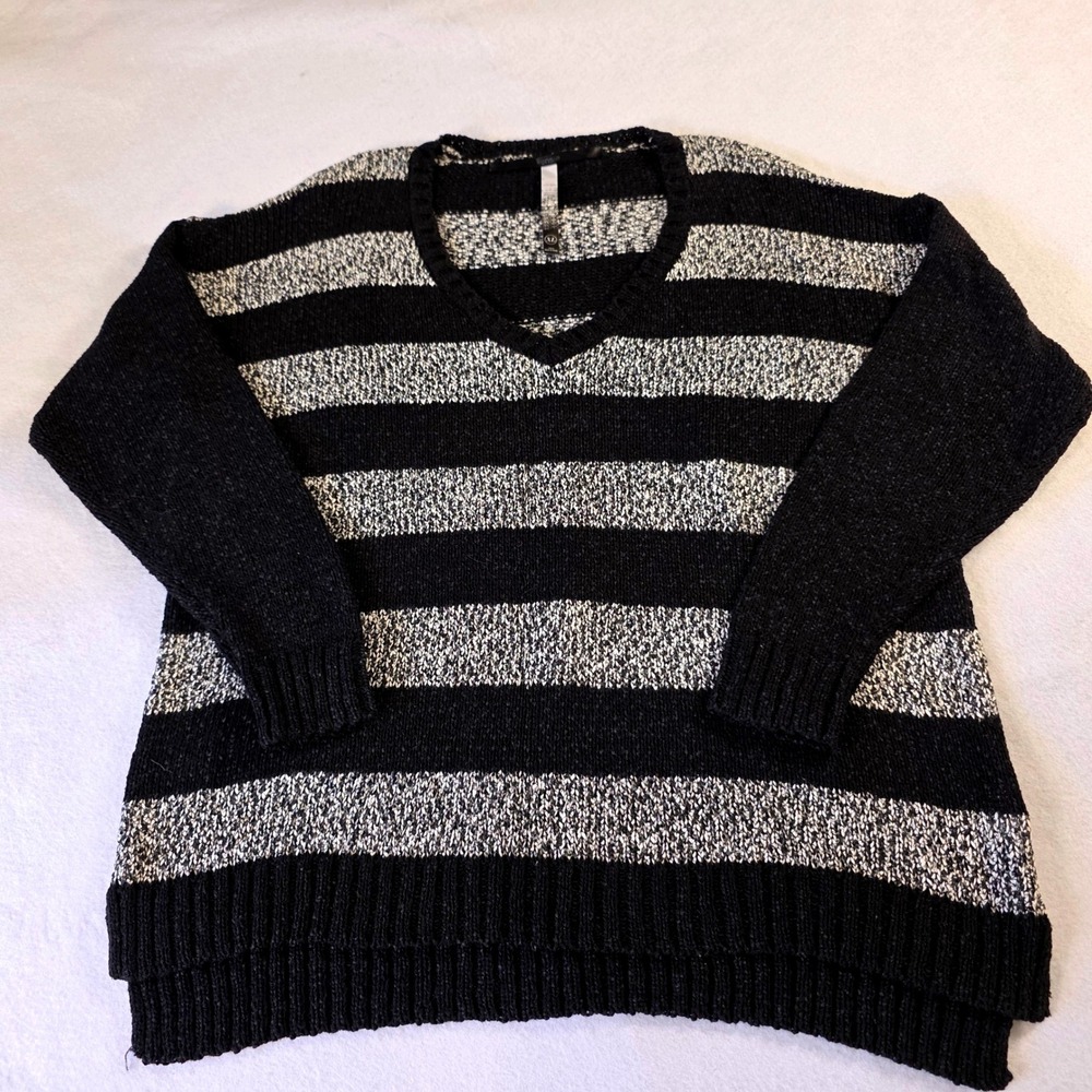 Kensie Womens XL Black White Striped V-Neck Chunky Knit High Low Sweater